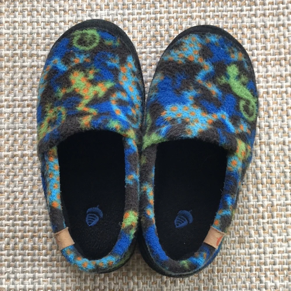 Acorn Moc Slipper (kids' size 1-2)